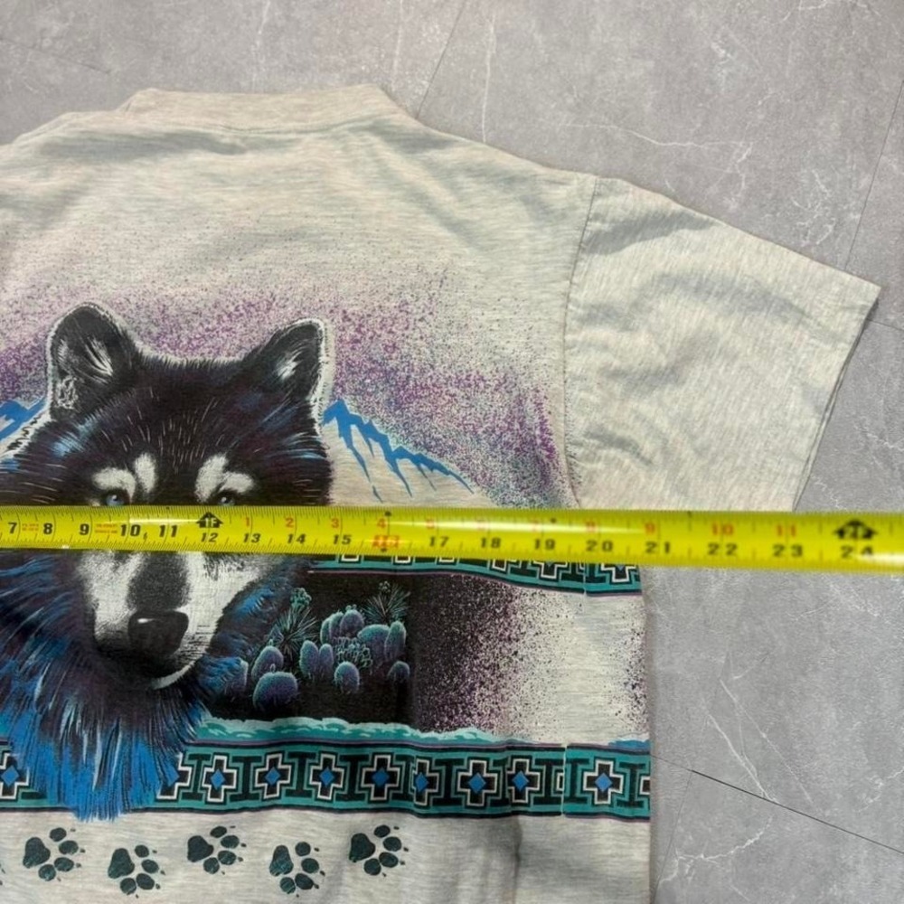 Vintage 90s grey wolf wrap around graphic tee Size L #graphictee - Picture 5 of 6